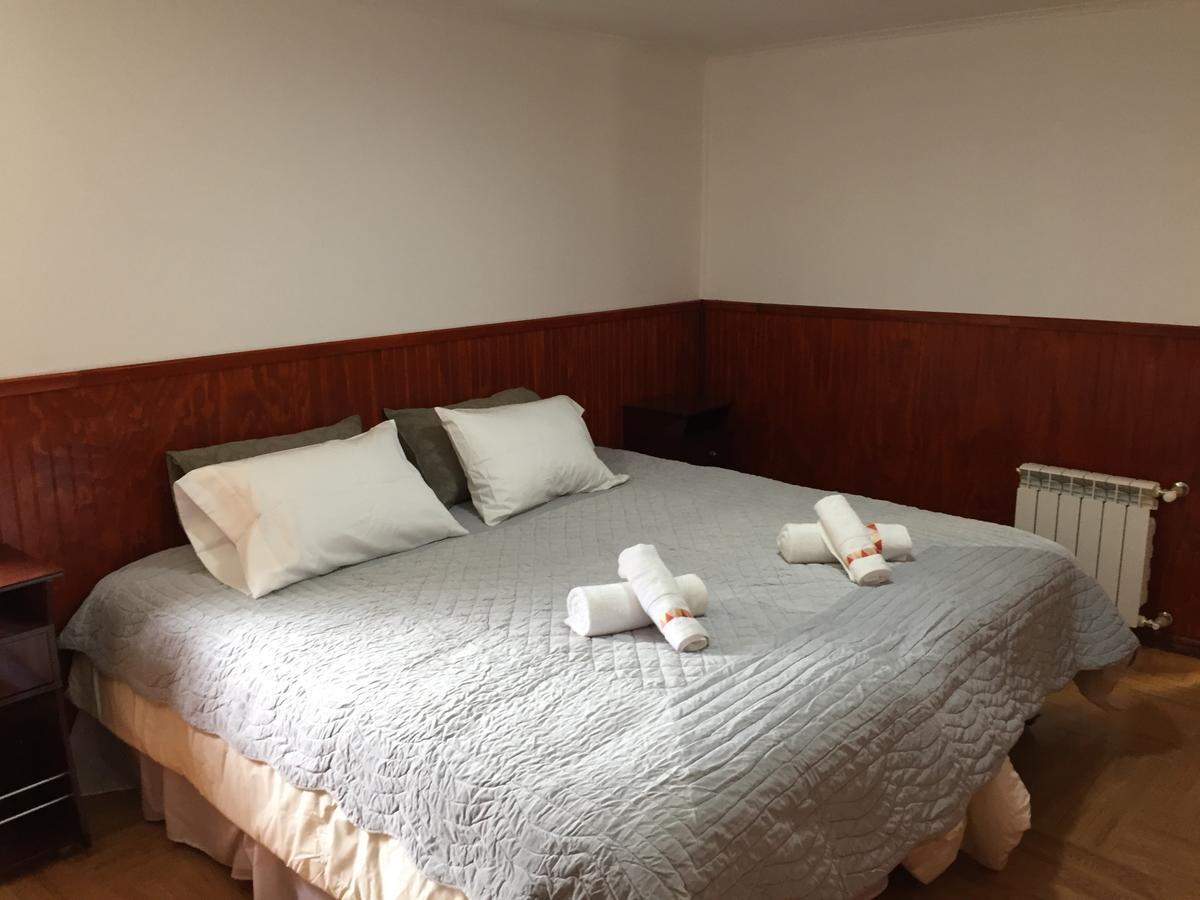 Hostal Andes Patagonicos Puerto Natales Bagian luar foto