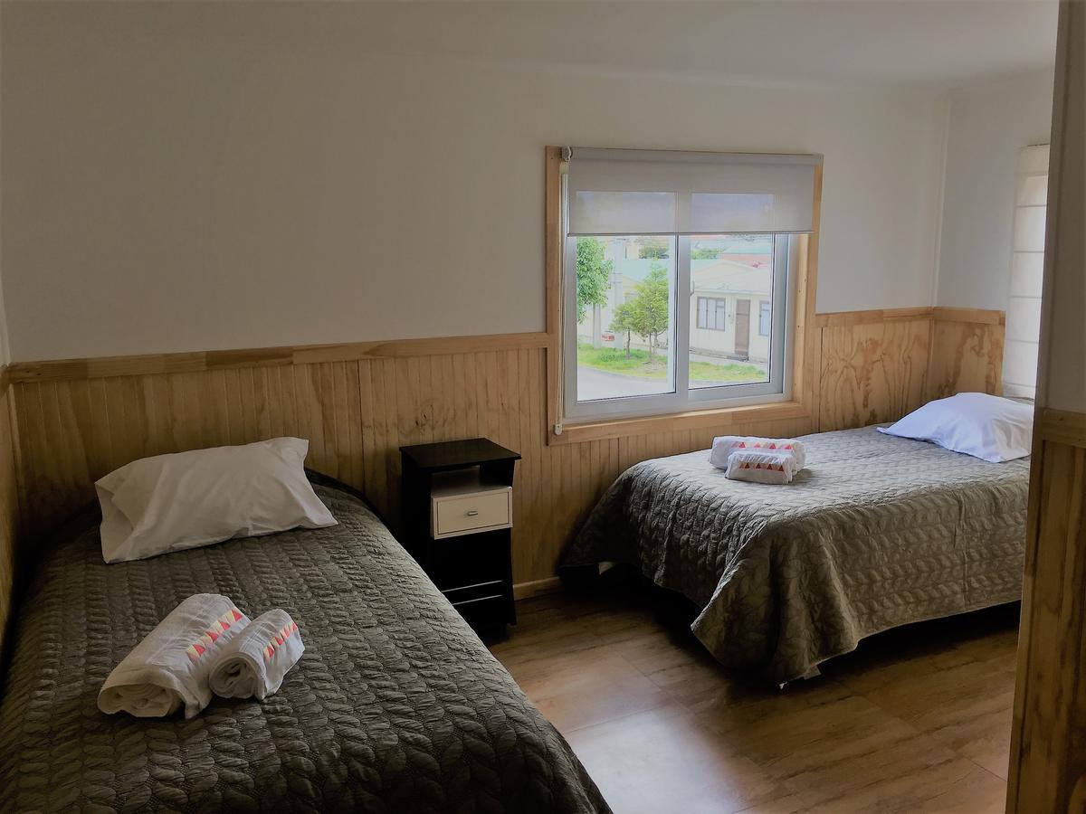 Hostal Andes Patagonicos Puerto Natales Bagian luar foto