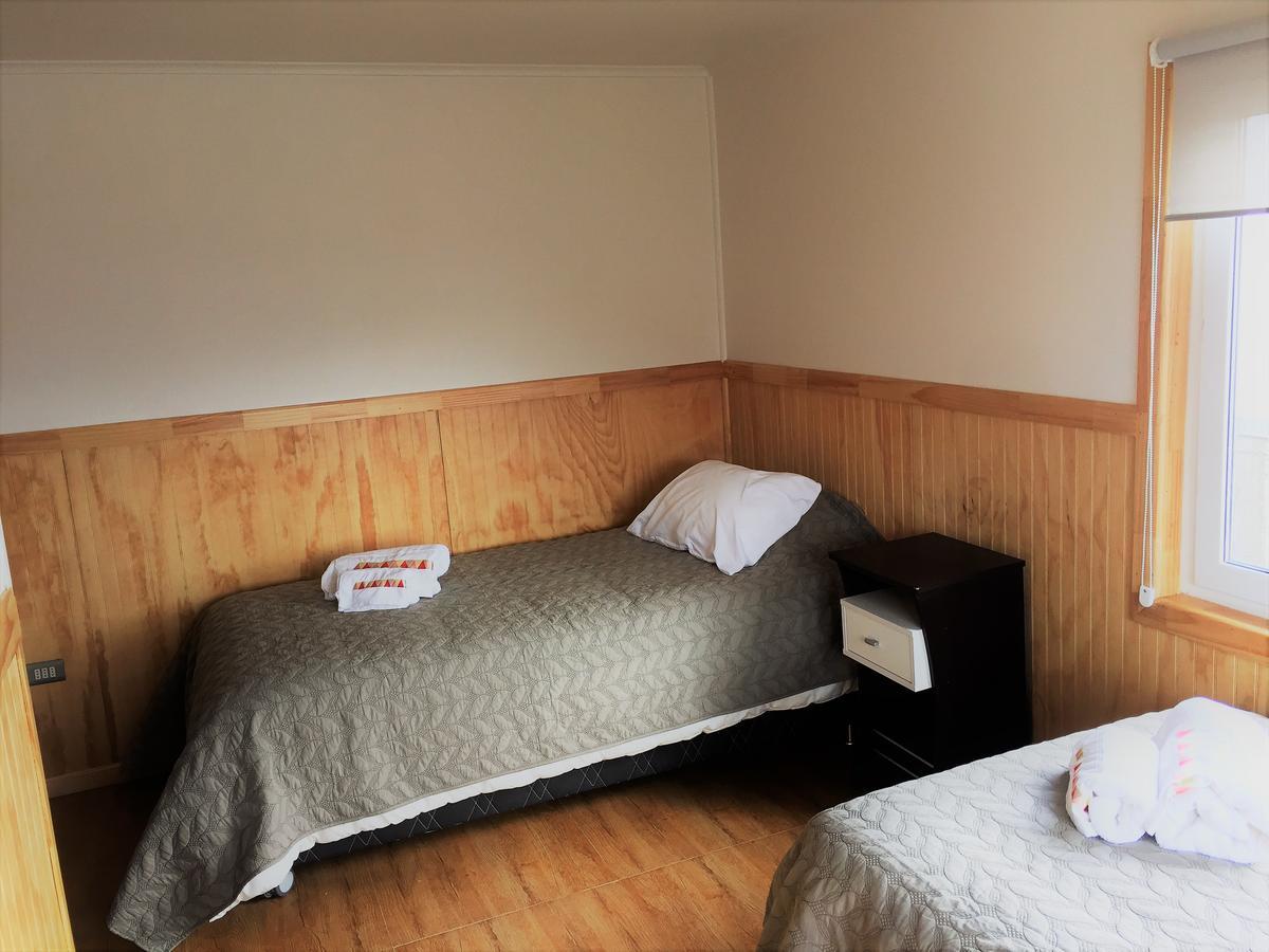 Hostal Andes Patagonicos Puerto Natales Bagian luar foto