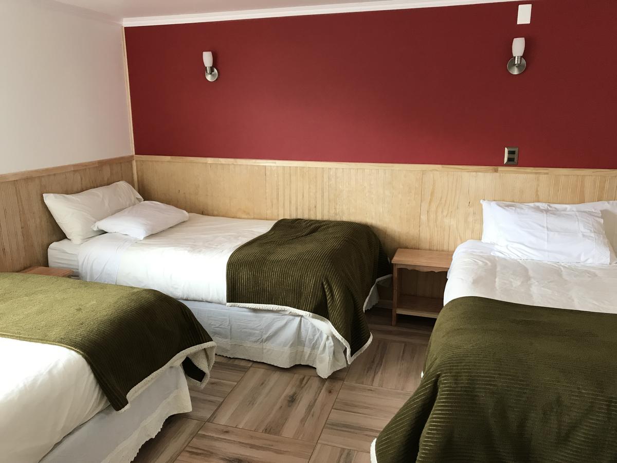 Hostal Andes Patagonicos Puerto Natales Bagian luar foto